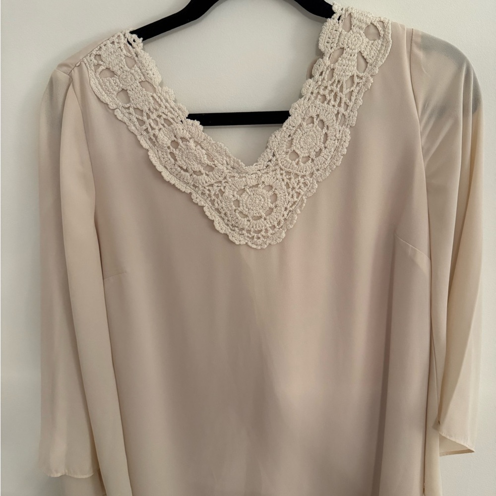 Cream dress with Lace Detail - sz small